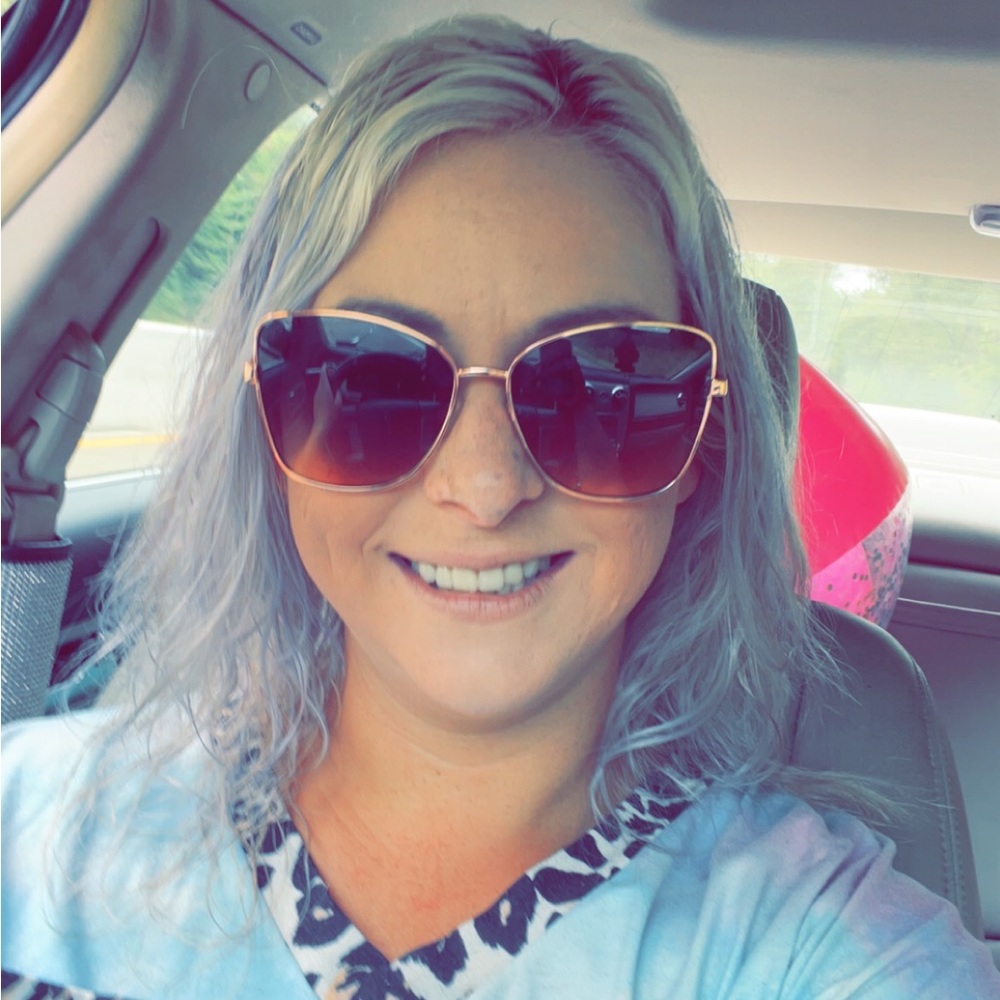 Meet your Posher, Ciara